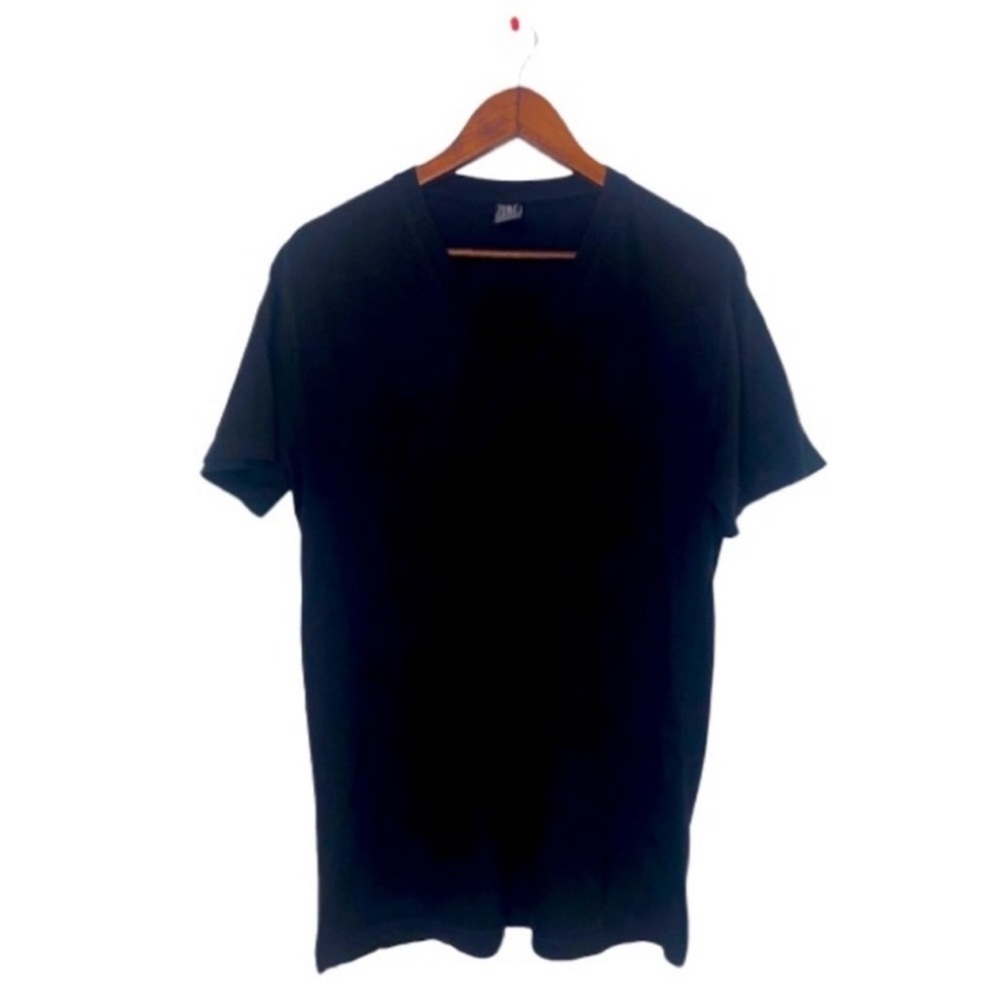 Black Zine V-Neck Short Sleeve Tee